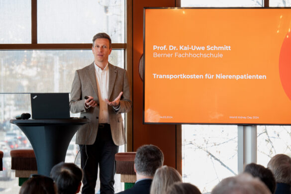 Prof. Dr. Kai-Uwe Schmitt stellt die Transportkosten für Dialysepatienten vor.
